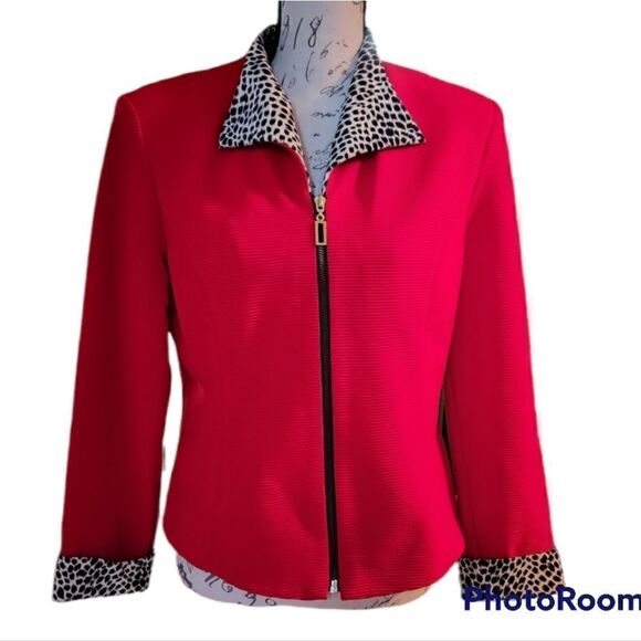 Jessica Howard Ladies Red Petite Ribbed Zip Up Jacket with Animal Print Collar - - Picture 1 of 8